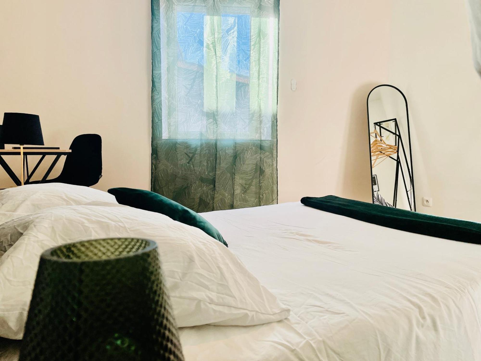 Lindor Apartment Angouleme Bagian luar foto