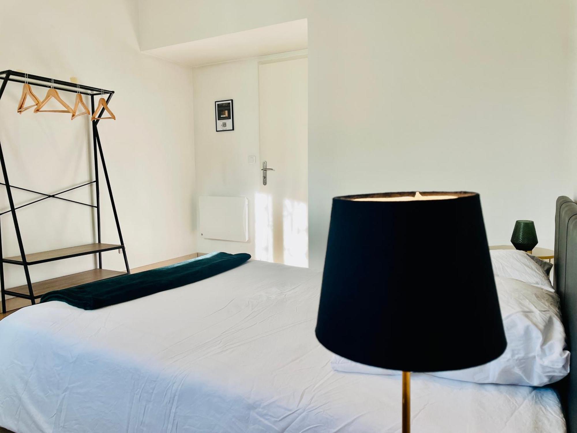 Lindor Apartment Angouleme Bagian luar foto